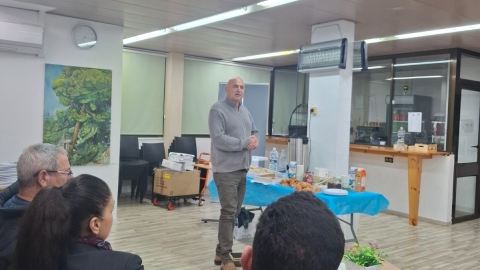 נעמה 2.jpg